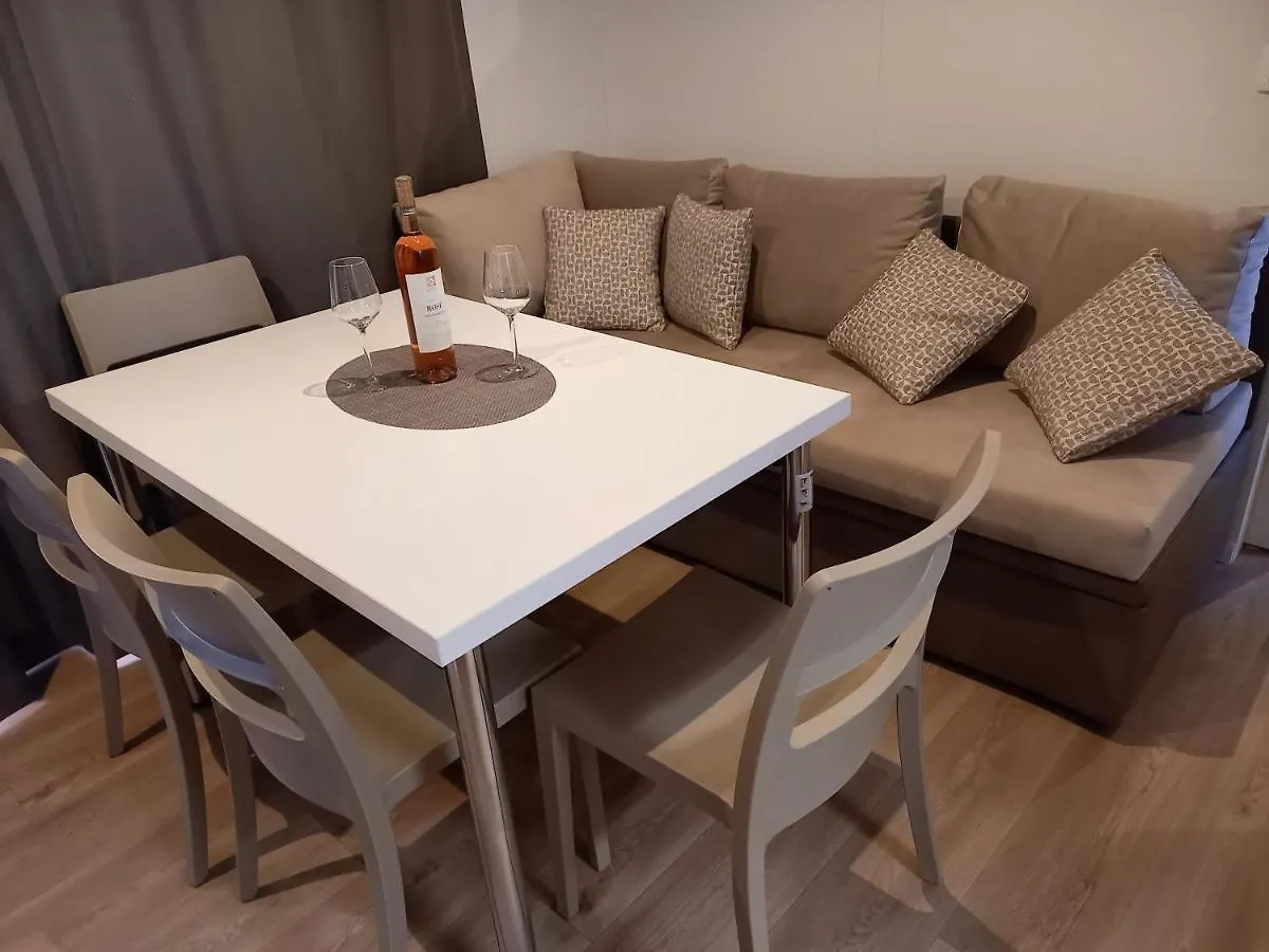 Camping Mobile Home Agava Biograd Na Moru